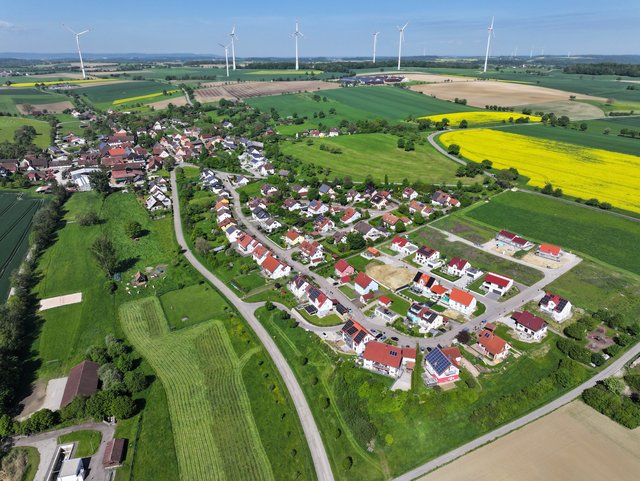 Ein Luftbild des Teilortes Ruppertshofen.