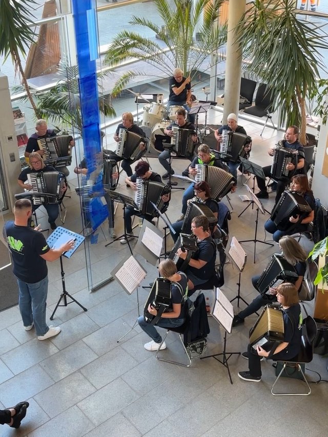 Konzert des Harmonikavereines im Rathausfoyer.